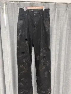 BALENCIAGA ダメージ加工 デニムパンツ ブラックのサムネイル