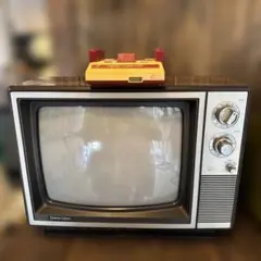 東芝 レトロカラーテレビ 10P102 ブラウン管 昭和　10インチ 東芝 レトロカラーテレビ 10P102 ブラウン管 昭和 10インチ - メルカリ