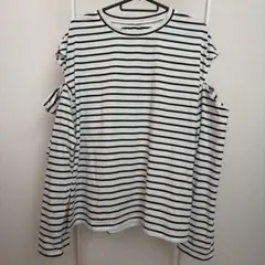 オーバーサイズ白黒ストライプ長袖Tシャツ