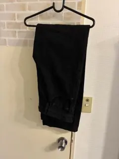 ユニクロ　バギージーンズ　ブラック 30