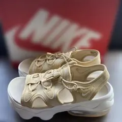 NIKE エアマックス　ココ　ベージュ　サイズ24.5 25.0