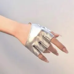 シルバーグローブ　ダンス衣装のサムネイル