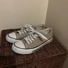 しまむら　CLOSSHI レディース スニーカー 23cm 薄茶色