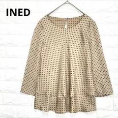 イネド ブラウス ドット ティアード 光沢 サテン 上品 プルオーバーP1979