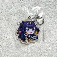 ホロライブ 東京駅 一伊那尓栖 ランダムカード アクリルバッジ 2点