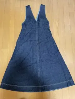 GU デニムジャンパースカート