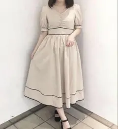 An MILLE ワンピース ベージュ パフスリーブ