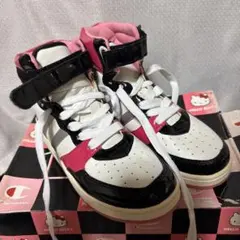 Champion x Hello Kitty ハイカットスニーカーのサムネイル