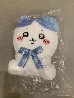 ちいかわ　東京駅みやげ　お座りぬいぐるみ　ハチワレ