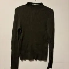 GU リブ編みダークグリーンタートルネック S