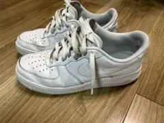 Nike Air Force 1 ホワイトスニーカー