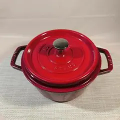 STAUB LA COCOTTE 両手鍋 レッドのサムネイル