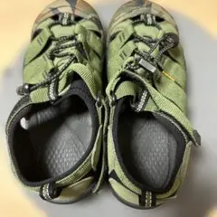 美品KEEN キッズ サンダル カモフラージュ柄 22cm