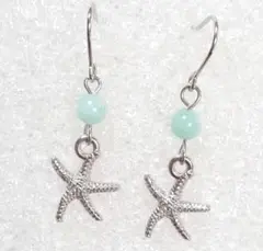 天然石とヒトデの小さなピアス　ブルーアマゾナイト