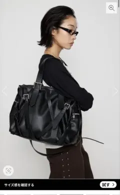 ブラック レザー トートバッグ 大容量 ベルトデザイン
