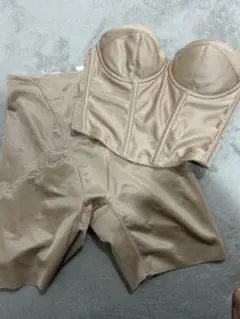 ベージュ ブライダルインナー B70