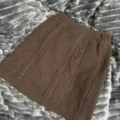 GU ケーブルニット スカート S ブラウン 裏地付き 多少毛玉あり タイト