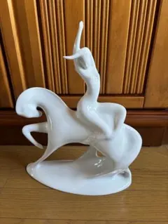 2026年最新】ロイヤルダックスフィギュリンの人気アイテム - メルカリ