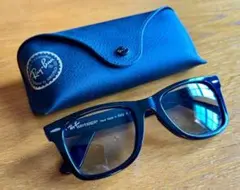【人気　】Ray-Ban Wayfarer ブラックサングラス