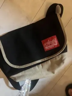 Manhattan Portage ショルダーバッグ 黒/ベージュ