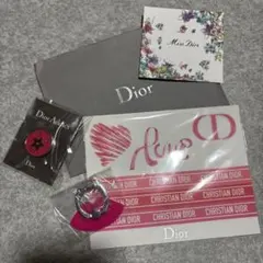 【新品未開封】Dior ディオール スマホリング ピンバッチ 非売品 ノベルティ