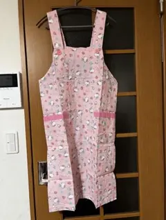 【新品・未使用】Hello Kitty エプロン　保育士　キティ　レトロ