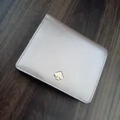 Kate Spade シルバー ゴールド　二つ折り財布
