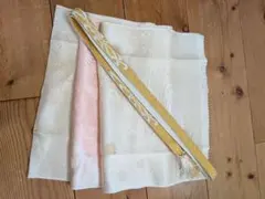 正絹　地紋帯揚げ　淡いピンク×オフホワイト×メタリック刺繍&帯締め