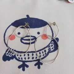 シルバーオーバルフープピアス