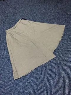 お値下げ・春物☆新品・未使用☆   ラップ風フレアスカート