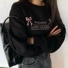 Vipoa リボンロゴ刺繍スウェット　黒　スウェット　ガーリー　春　ショート丈