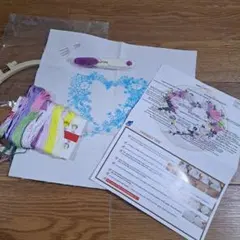刺繍作成キット 花とハートデザイン