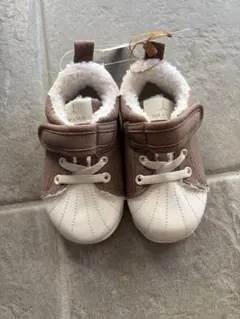 ブラウンとホワイトのベビーシューズ　14センチ