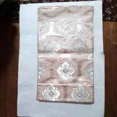 お洒落なピンク 銀彩刺繍八角形花模様 袋帯 美品