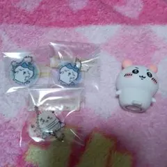 ちいかわ　アクリルキーホルダー　フィギュア