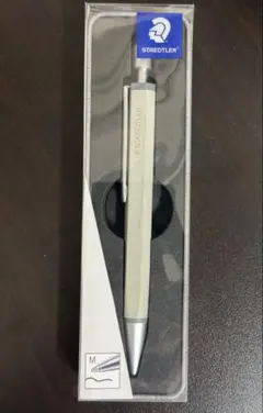 Item thumbnail for item 68010a32-93ad-42a2-bed4-3c5054a9196a