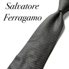 4276 サルヴァトーレフェラガモ ネクタイ 総柄 無地系