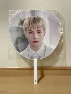 2025年最新】straykids ヒョンジン うちわの人気アイテム - メルカリ