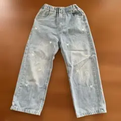 キッズ ジーパン　ハート刺繍入り　130