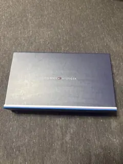 TOMMY HILFIGER ネイビー 長財布