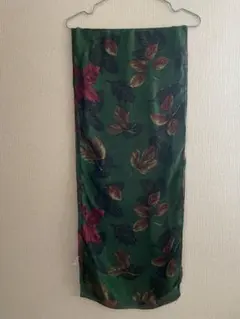 シルク　スカーフ　薄手　緑色 長さ　約165センチ