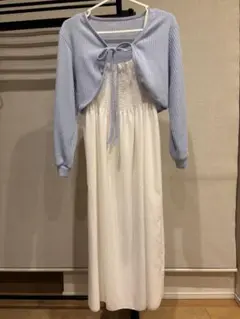 ホワイトキャミワンピースとカーディガンセット
