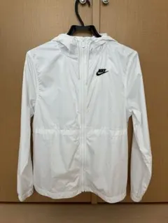NIKE ウィンドブレーカー ホワイト