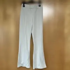 しまむら rafnafセンタープレス フレアパンツ ベージュ