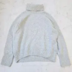 【美品】IPSE　アンゴラ混タートルネックニット　ゆったり　ウール　ライトグレー