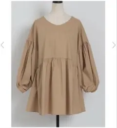 Deux Amour(ドゥーザムール) 前後2WAYボリュームスリーブブラウス