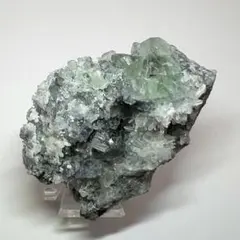 フローライト 蛍石 パキスタン フンザ 産 原石 鉱物 標本 天然石 結晶