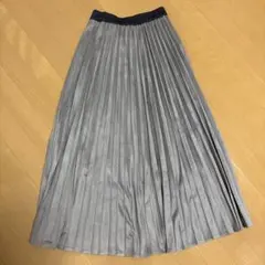スェード生地グレープリーツスカート