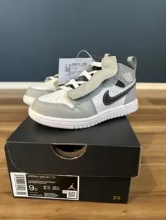 新品未使用　キッズ【15.0cm】ジョーダン1 MID