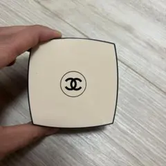 CHANEL レ ベージュ ファンデーション シャネル LES BEIGESのサムネイル